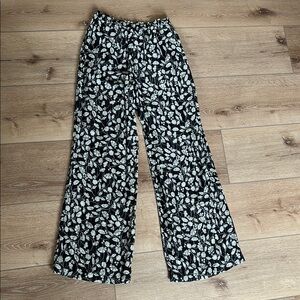 Floral Black and White Women's Zara Pants